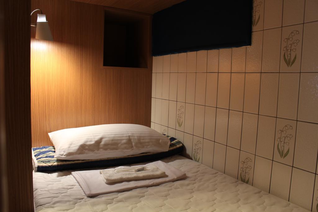 Hsin Hsin Hotel Miaoli Bagian luar foto