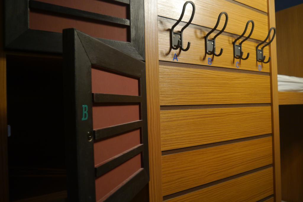 Hsin Hsin Hotel Miaoli Bagian luar foto