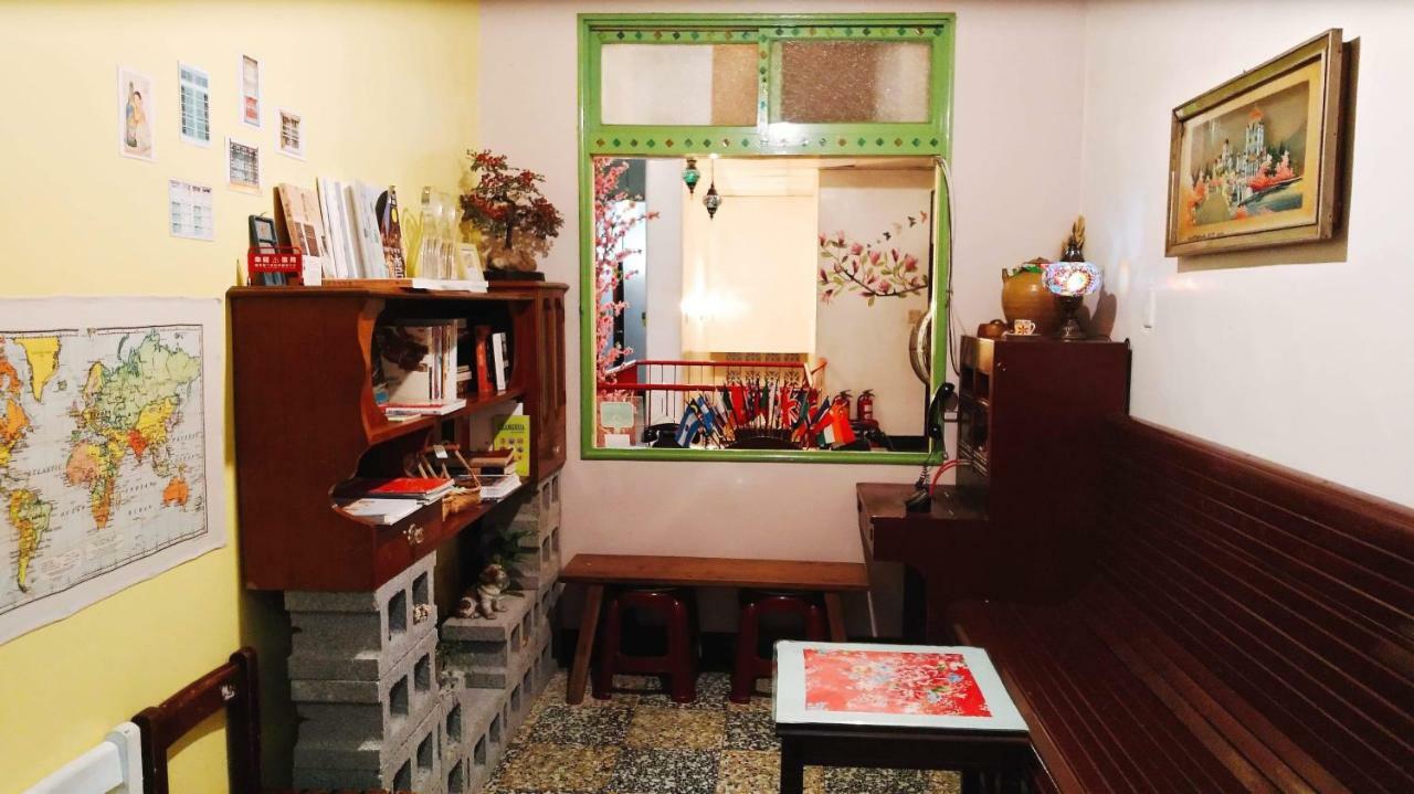 Hsin Hsin Hotel Miaoli Bagian luar foto